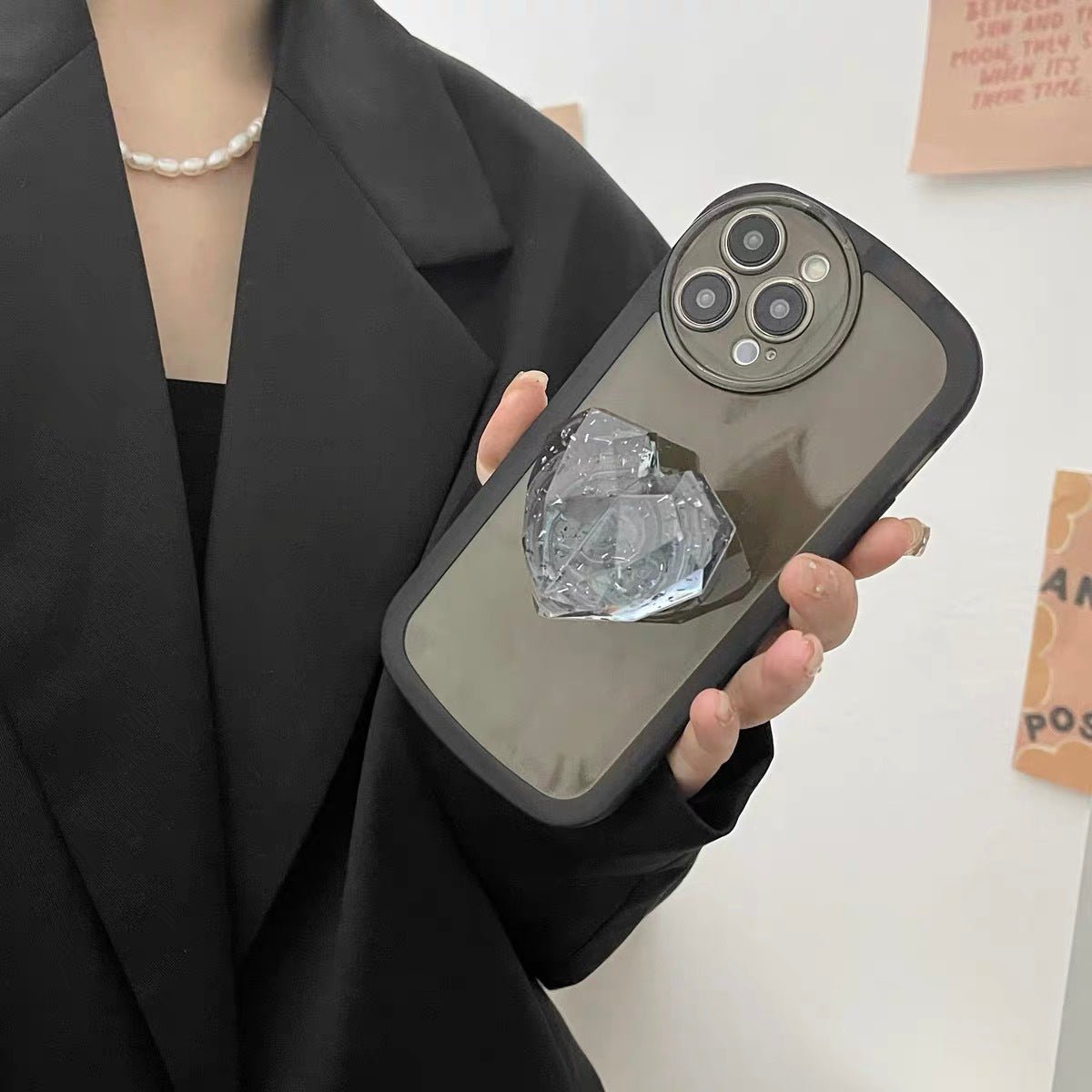 Crystal Love Resin Heart Pop Stone Holder with Transparent Camera Protection